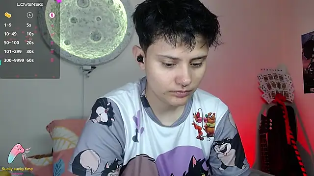 girl intense444 online show from March 5, 2025, 1:17 pm