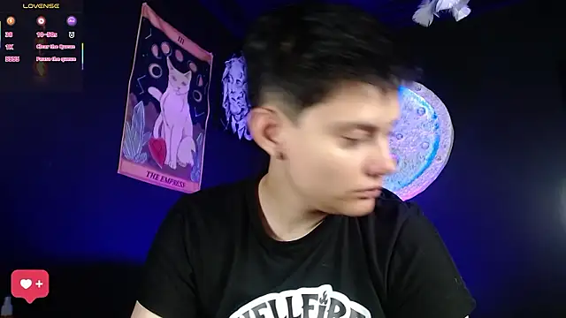 girl intense444 online show from February 11, 2026, 12:54 pm