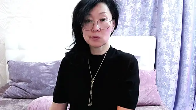 Asian legs online show from March 21, 2025, 9:23 am