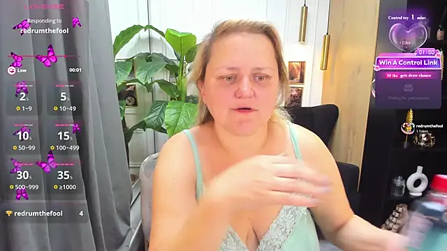 Snapshot of ScarlettSoft chatting on June 29, 2026, 5:46 am ScarlettSoft online show from June 29, 2026, 5:46 am