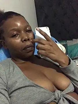 cherryontopy online show from January 2, 2025, 8:02 pm