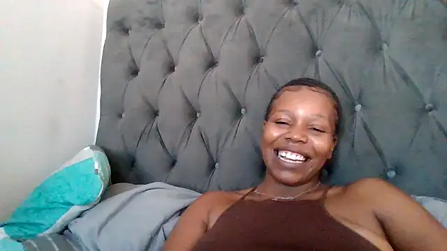 cherryontopy online show from March 18, 2025, 1:42 pm