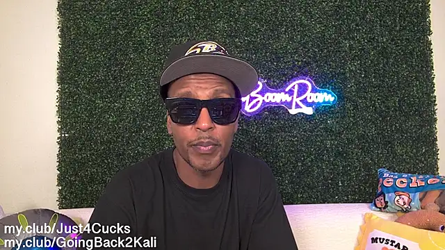 boomboomr00m online show from April 15, 2026, 2:07 am