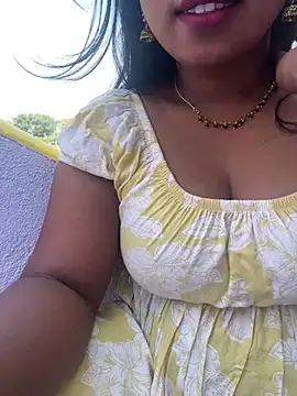 Snapshot of Dhiyapink chatting on February 8, 2025, 5:08 am Dhiyapink online show from February 8, 2025, 5:08 am