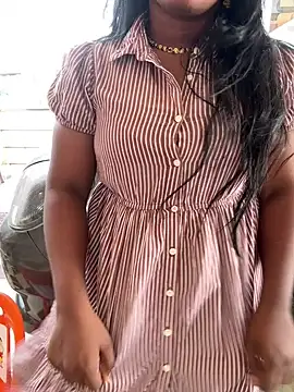 Snapshot of Dhiyapink chatting on February 15, 2025, 10:33 am Dhiyapink online show from February 15, 2025, 10:33 am