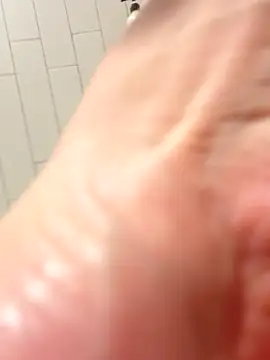 alextang2005 online show from January 7, 2026, 5:43 am