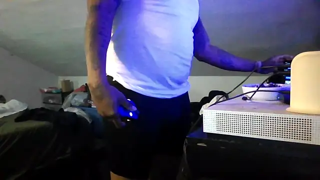 ReeferMadness59 online show from April 19, 2026, 4:39 pm