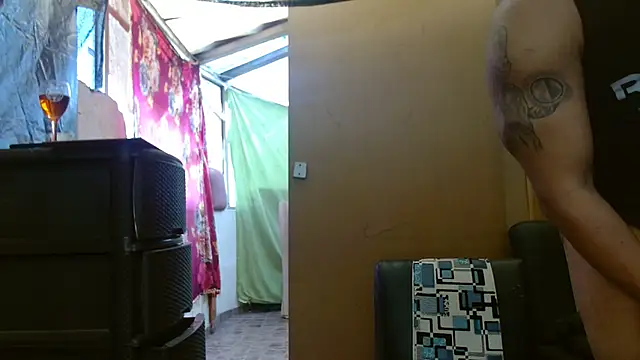 hardrock982 online show from January 31, 2025, 1:23 pm