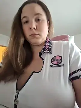 Snapshot of AureliaWinter chatting on January 7, 2025, 9:50 am AureliaWinter online show from January 7, 2025, 9:50 am