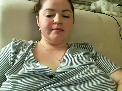 cute  cherry online show from February 12, 2025, 11:41 pm