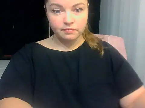 Snapshot of cute__cherry chatting on July 31, 2026, 8:08 pm cute cherry online show from July 31, 2026, 8:08 pm