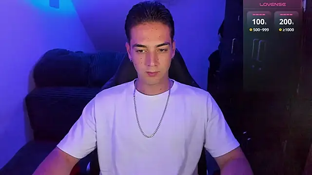 Alex smith00 online show from December 21, 2024, 11:56 pm