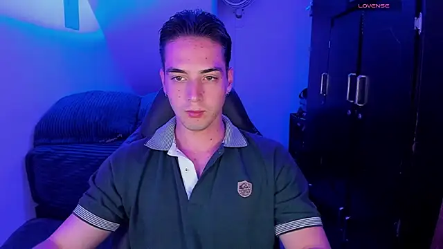 Alex smith00 online show from December 22, 2024, 10:58 pm