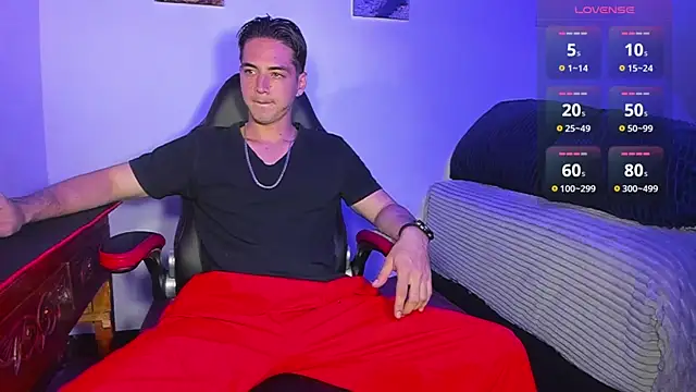 Alex smith00 online show from March 7, 2025, 2:04 am