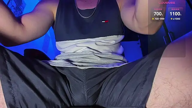 Alex smith00 online show from September 21, 2025, 7:37 pm