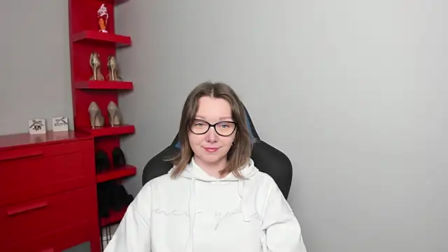 Cookie zoe online show from March 27, 2026, 6:41 am