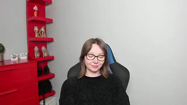 Cookie zoe online show from April 13, 2026, 6:52 am