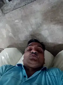 RandomSitcom online show from April 21, 2026, 6:44 pm