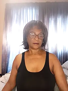 Hotgrannyx online show from December 17, 2025, 4:18 am