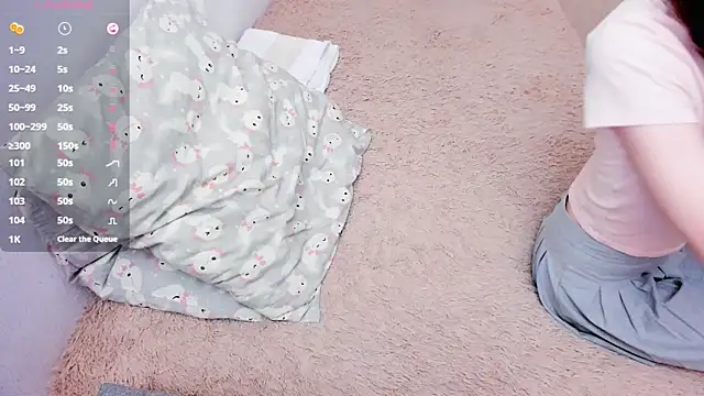 loliwoods online show from September 22, 2025, 3:47 pm