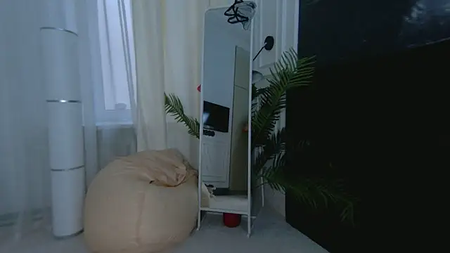 SofiaFoster  online show from October 10, 2025, 5:50 am