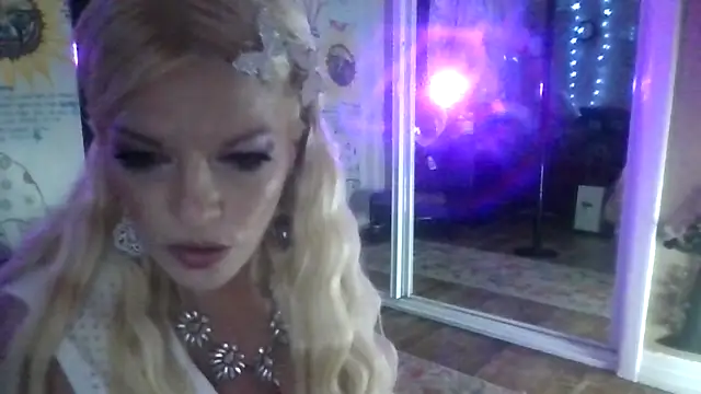 marilyn420 online show from June 2, 2026, 11:12 am