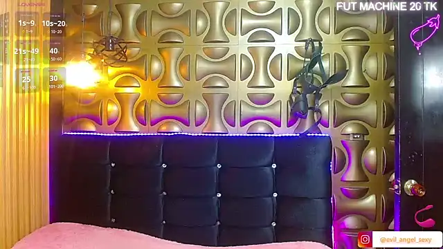 angel sexyevil online show from December 4, 2025, 12:14 pm