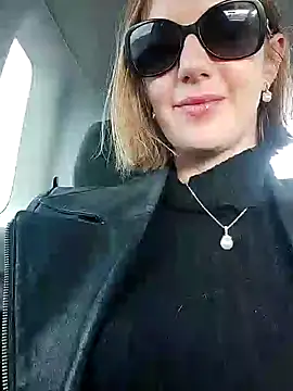 TopsyWilde online show from December 15, 2024, 4:26 pm