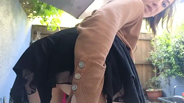 TopsyWilde online show from October 2, 2025, 8:21 am