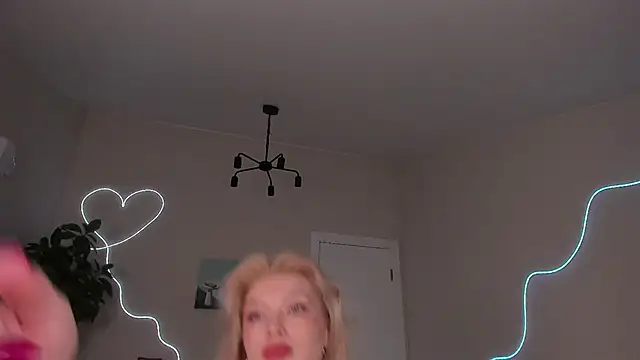 sugar club online show from December 21, 2025, 6:37 pm