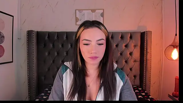 Kim Blane online show from November 13, 2025, 3:38 am