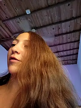 VickyHoult online show from January 7, 2025, 10:19 pm