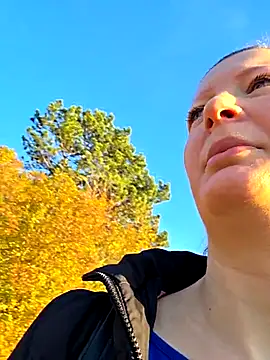 Analimado18 online show from November 1, 2025, 2:41 pm