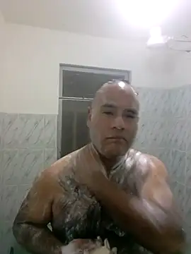 Snapshot of PhillDrake11 chatting on October 14, 2025, 3:29 am PhillDrake11 online show from October 14, 2025, 3:29 am