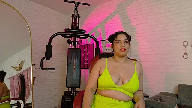 Roxahank online show from January 7, 2026, 8:11 pm