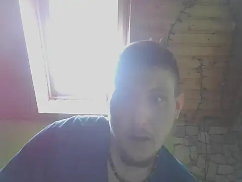 Snapshot of Untrhund23 chatting on April 5, 2026, 3:31 pm Untrhund23 online show from April 5, 2026, 3:31 pm