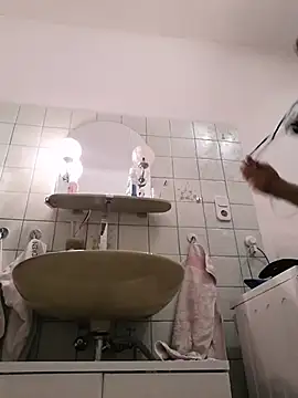 Bblfgbb online show from November 23, 2025, 9:47 pm