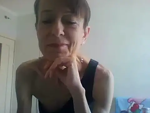 Snapshot of SwettyViktory chatting on April 13, 2026, 8:42 am SwettyViktory online show from April 13, 2026, 8:42 am