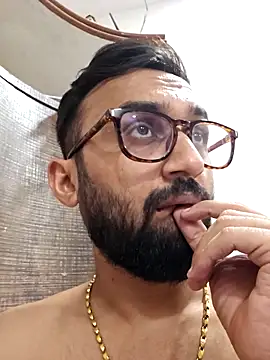 Snapshot of love4shownude chatting on March 16, 2026, 6:23 pm love4shownude online show from March 16, 2026, 6:23 pm