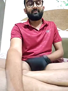 Snapshot of love4shownude chatting on May 11, 2026, 5:43 pm love4shownude online show from May 11, 2026, 5:43 pm