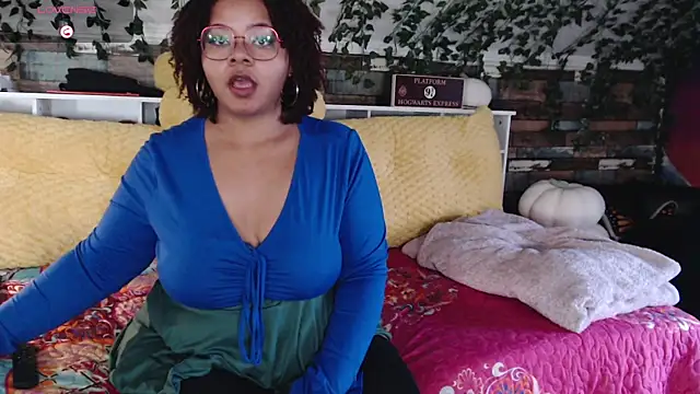 -khayaparker online show from January 3, 2025, 1:36 pm