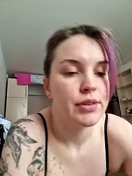 LazyTanukii online show from January 29, 2025, 4:05 am