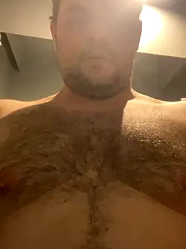 carlos01172011 online show from November 1, 2025, 2:35 am