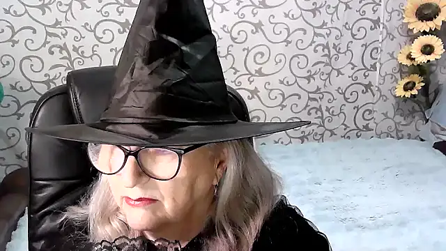 LolkaAlyss online show from October 25, 2025, 6:02 pm