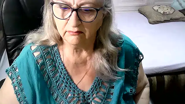 LolkaAlyss online show from December 15, 2025, 7:29 pm