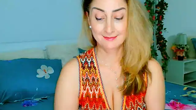 Tyana40 online show from March 19, 2025, 5:41 am