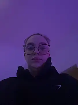 FemDom RubyKnightXXO online show from January 15, 2025, 9:09 pm