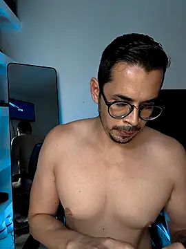 towers j online show from October 31, 2025, 9:05 pm