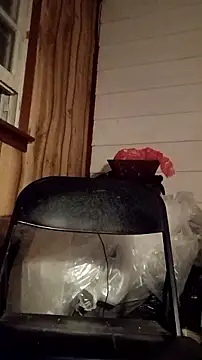 RinsingWood84 online show from September 26, 2025, 2:15 am