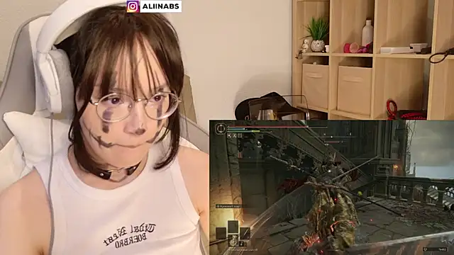 aliiiiiina online show from January 30, 2025, 4:02 pm